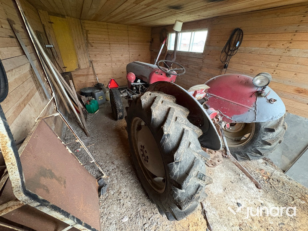 Massey Ferguson FE-35 - Farm tractor: picture 4 Massey Ferguson FE-35 - Farm tractor: picture 4