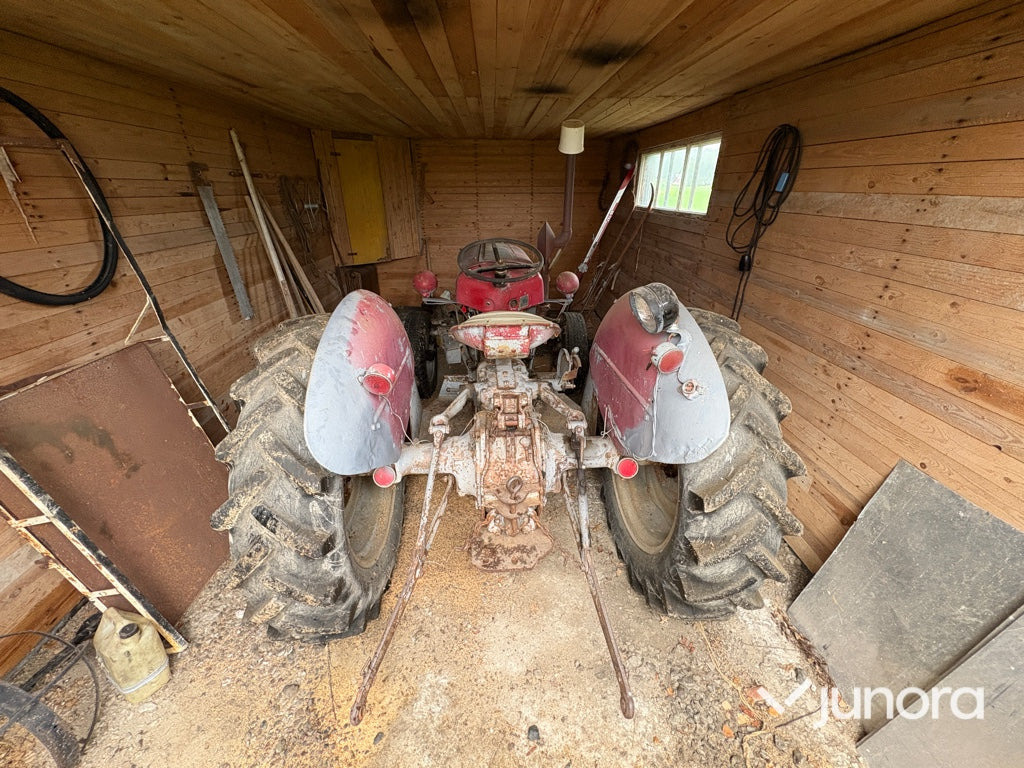 Massey Ferguson FE-35 - Farm tractor: picture 5 Massey Ferguson FE-35 - Farm tractor: picture 5