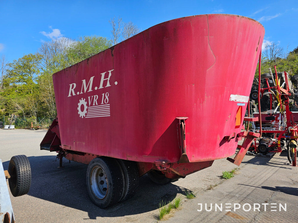 Mixervagn R.M.H VR18 - Forage mixer wagon: picture 2 Mixervagn R.M.H VR18 - Forage mixer wagon: picture 2