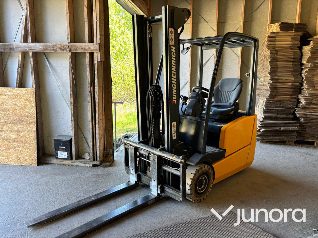 Motviktstruck Jungheinrich EFG 213 - Electric forklift: picture 2 Motviktstruck Jungheinrich EFG 213 - Electric forklift: picture 2