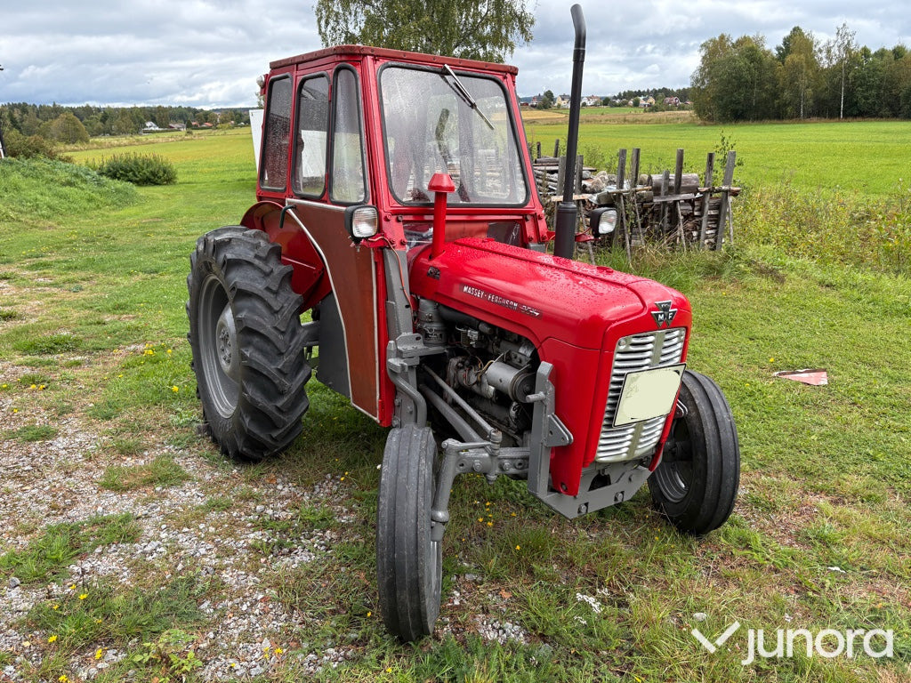 Nyrenoverad Massey Ferguson 35-X - Farm tractor: picture 1 Nyrenoverad Massey Ferguson 35-X - Farm tractor: picture 1
