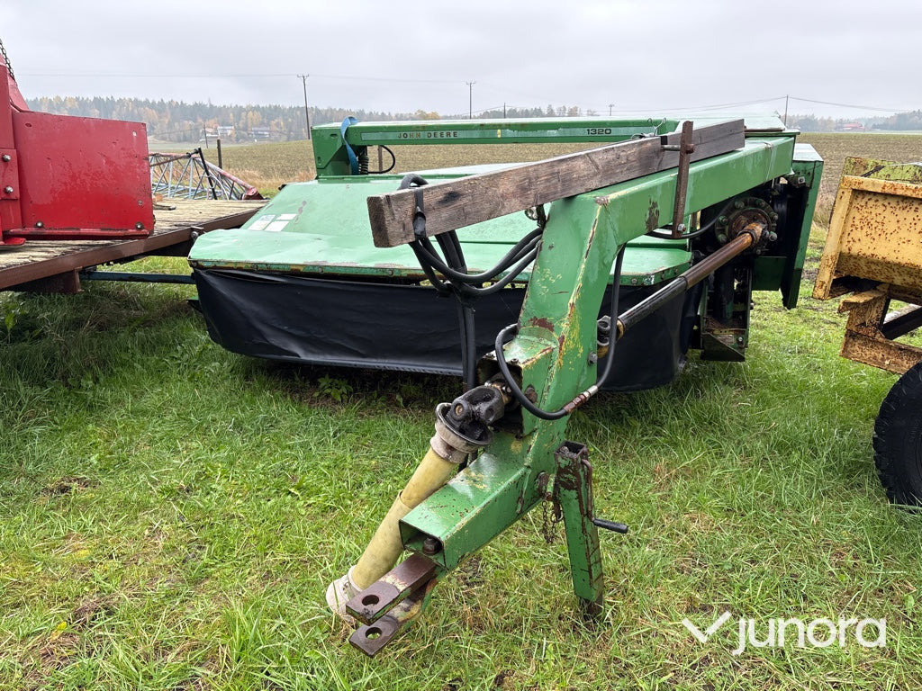 Slåtterkross - John Deere 1320 - Mower: picture 1 Slåtterkross - John Deere 1320 - Mower: picture 1