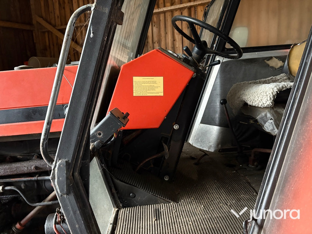 Farm tractor Traktor - Ursus 385 DE LUXE: picture 12 Farm tractor Traktor - Ursus 385 DE LUXE: picture 12