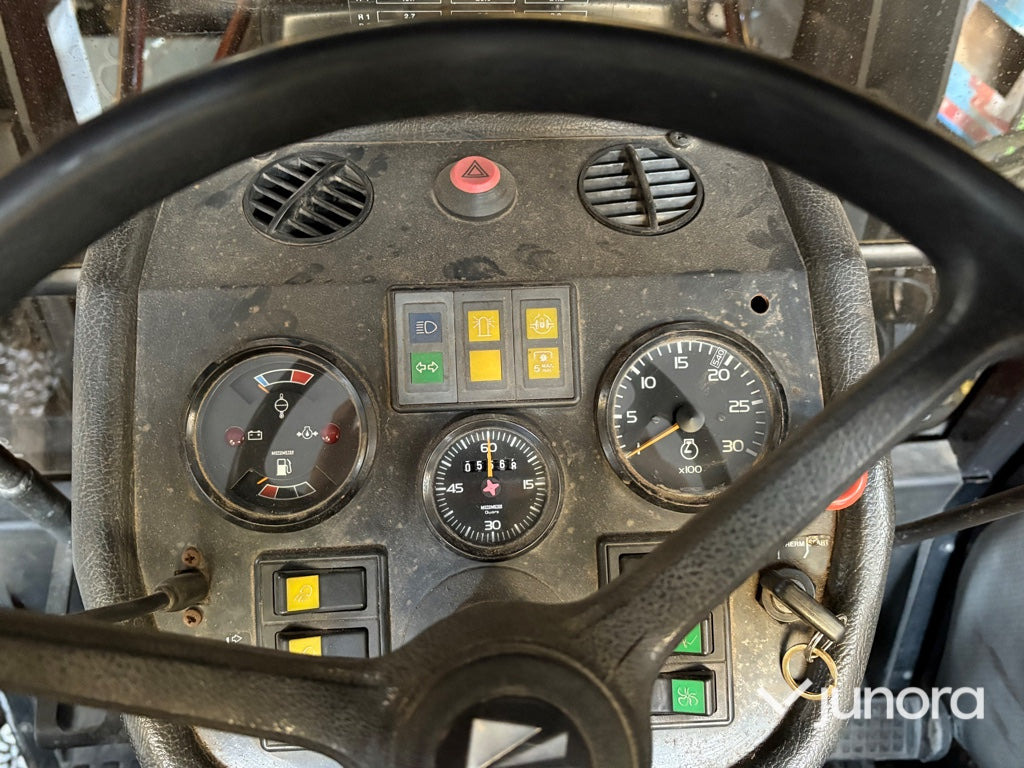 Farm tractor Traktor - Valmet 305: picture 22