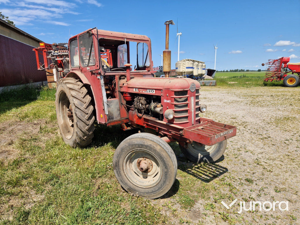 Traktor Volvo BM 350 Boxer - Farm tractor: picture 1 Traktor Volvo BM 350 Boxer - Farm tractor: picture 1