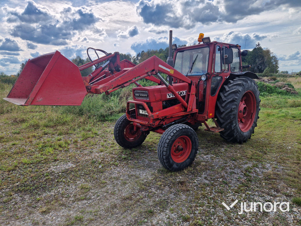 Traktor Volvo BM 600 Med Frontlastare - Farm tractor: picture 1 Traktor Volvo BM 600 Med Frontlastare - Farm tractor: picture 1