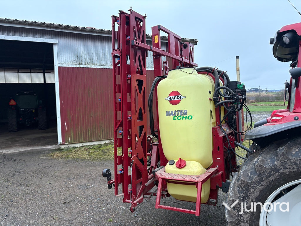 Växtskyddsspruta - Hardi Master Echo 1200 - Tractor mounted sprayer: picture 1 Växtskyddsspruta - Hardi Master Echo 1200 - Tractor mounted sprayer: picture 1