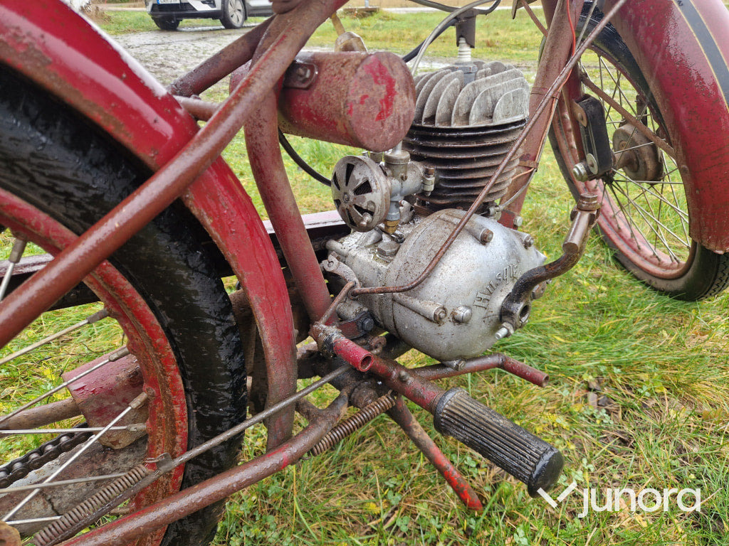 Veteranmotorcykel - Husqvarna 28 - Motorcycle: picture 3 Veteranmotorcykel - Husqvarna 28 - Motorcycle: picture 3