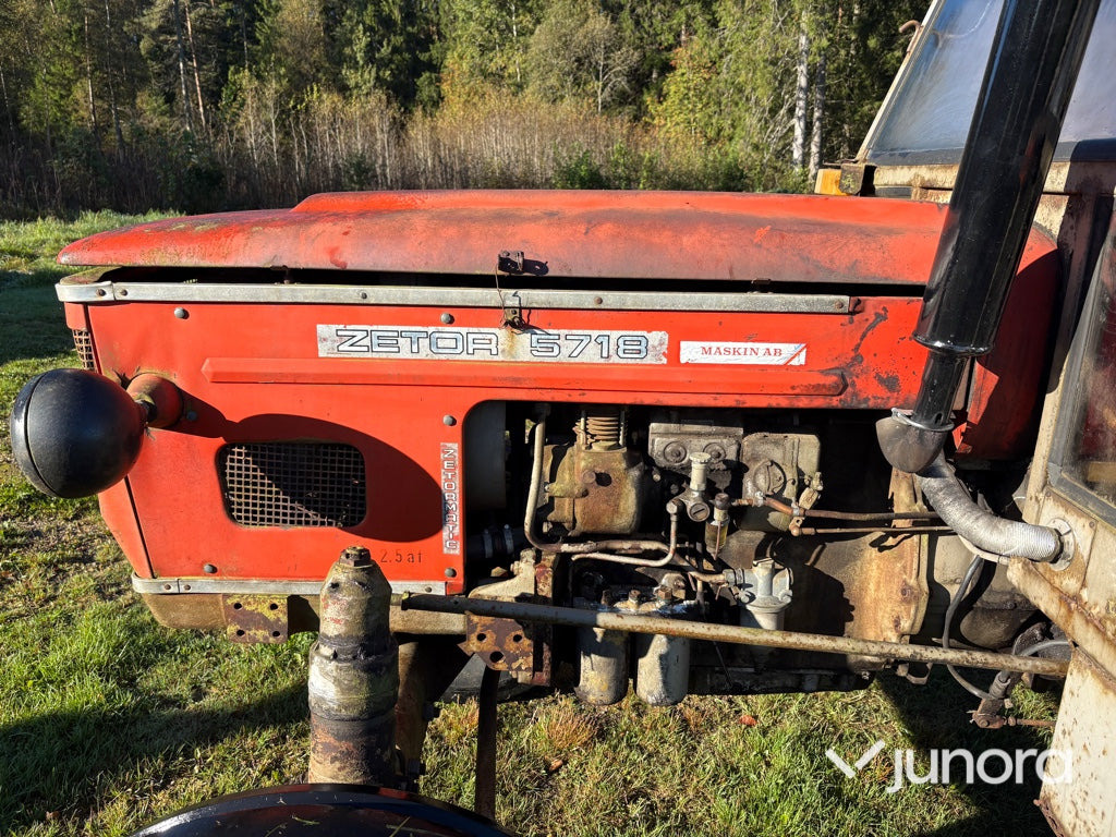 Zetor 5718 - Farm tractor: picture 4 Zetor 5718 - Farm tractor: picture 4
