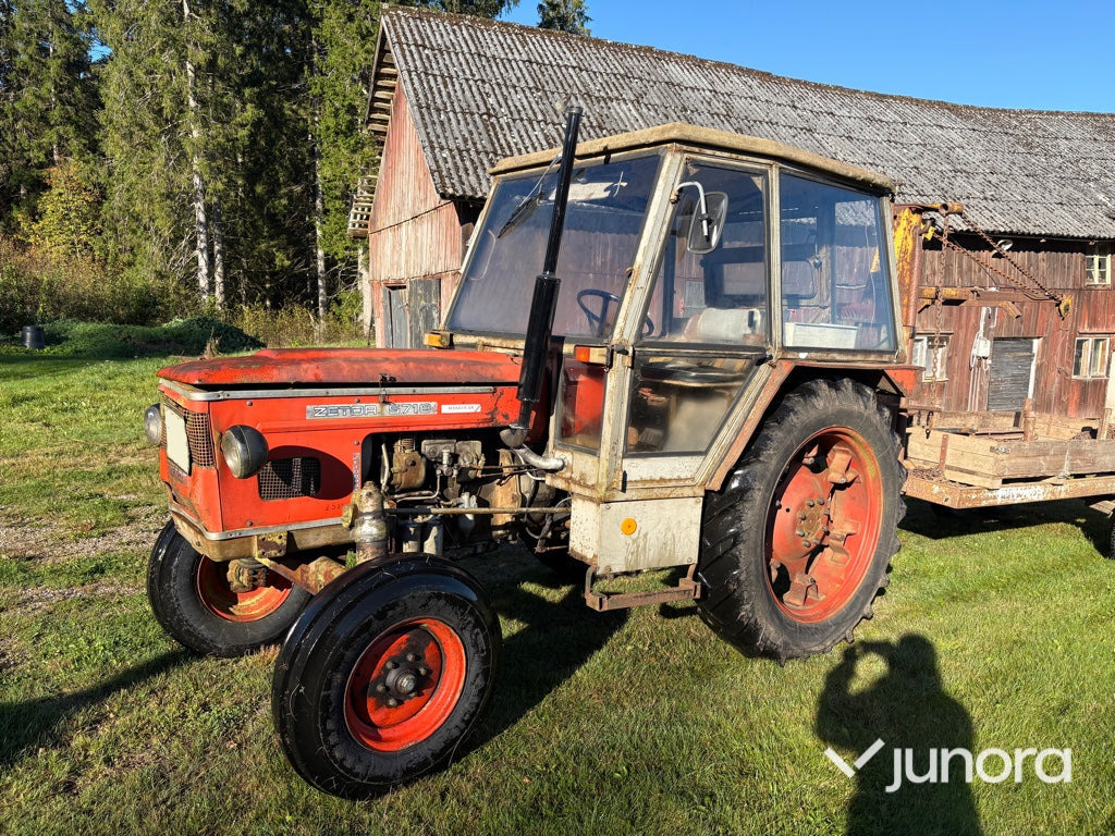 Zetor 5718 - Farm tractor: picture 3 Zetor 5718 - Farm tractor: picture 3