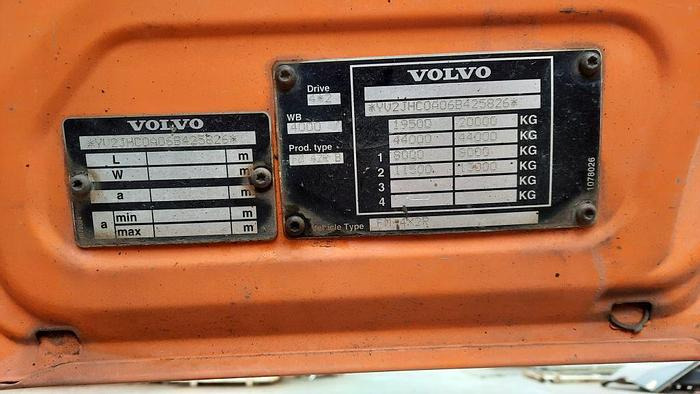 Road sweeper VOLVO M9 4x2R + Johnston Beam VX800 Road Cleaner: picture 14