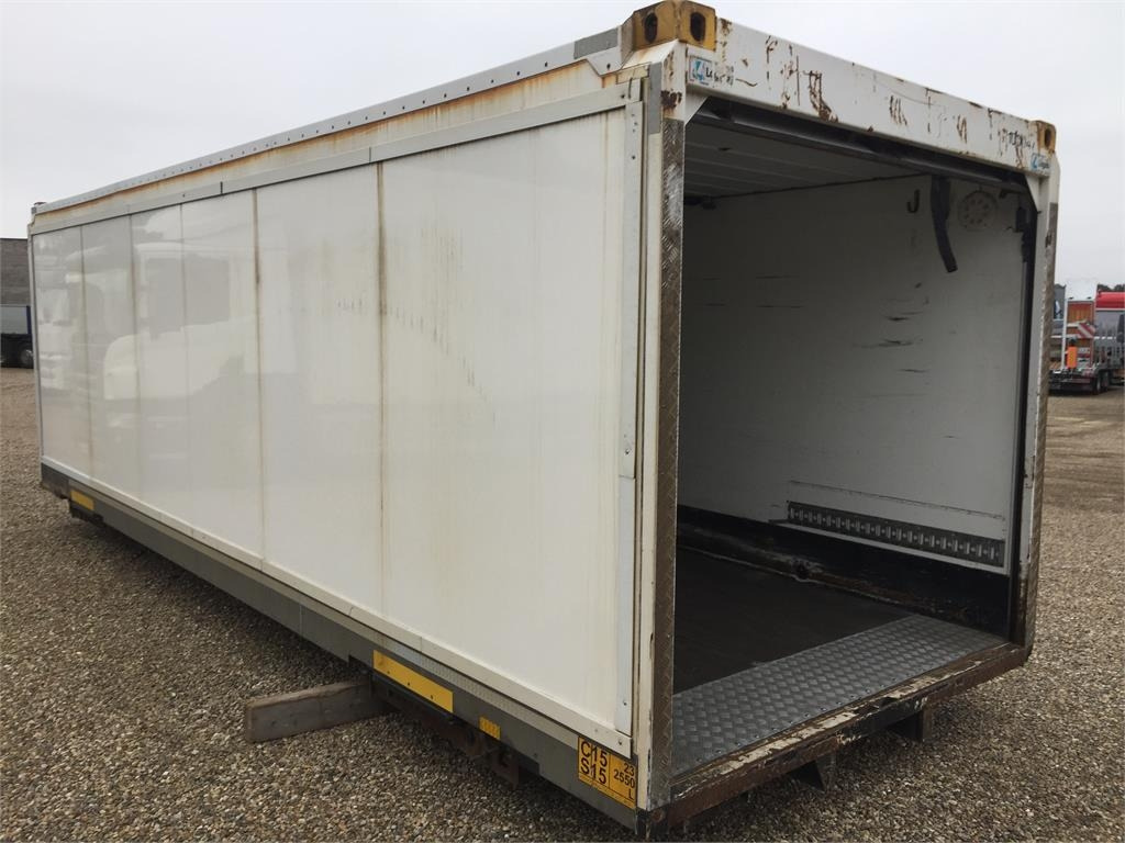 7450 mm med rulleport - Closed box semi-trailer: picture 1 7450 mm med rulleport - Closed box semi-trailer: picture 1