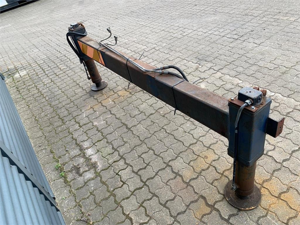 HMF Støttebensbom til kran - Attachment for Construction machinery: picture 2 HMF Støttebensbom til kran - Attachment for Construction machinery: picture 2