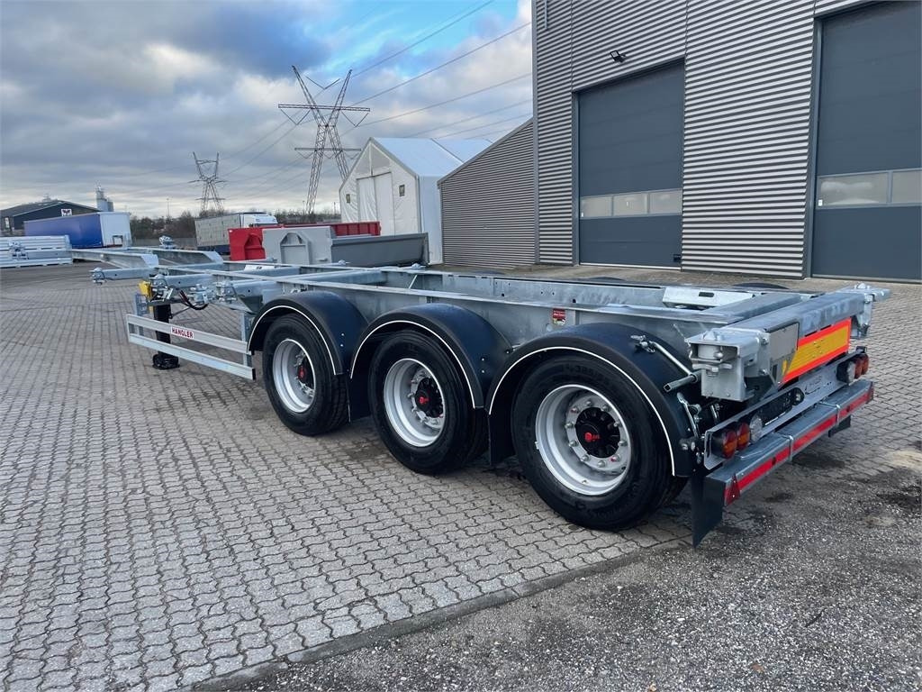 Hangler SDS 430 container chassis - multi låse - ADR - Container transporter/ Swap body semi-trailer: picture 4 Hangler SDS 430 container chassis - multi låse - ADR - Container transporter/ Swap body semi-trailer: picture 4