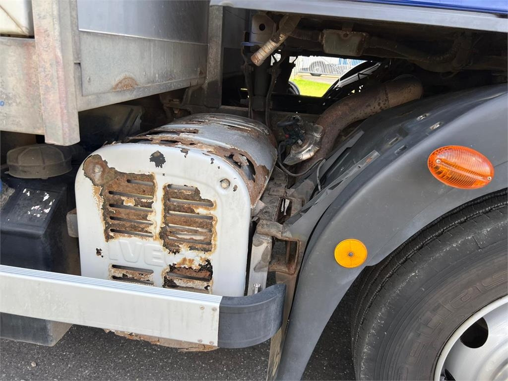 Autotransporter truck Iveco Euro Cargo 120 E22: picture 19