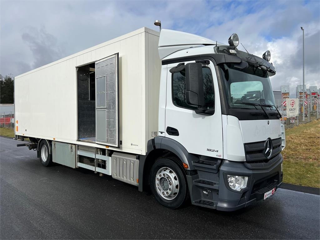 Mercedes-Benz Antos 1824 LnR - Box truck: picture 2 Mercedes-Benz Antos 1824 LnR - Box truck: picture 2