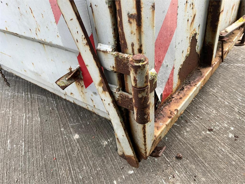 Flatbed body Scancon 6000 mm - 20m3 - Bagdøre + Rullepresenning: picture 14 Flatbed body Scancon 6000 mm - 20m3 - Bagdøre + Rullepresenning: picture 14