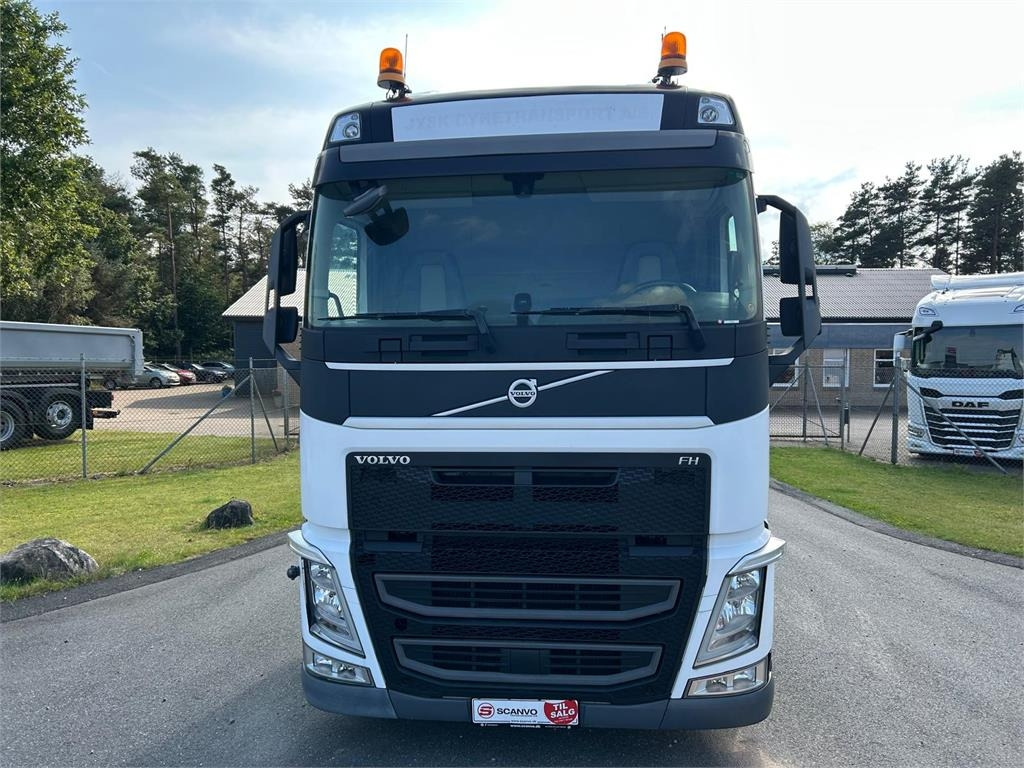 Volvo FH460 4x2 x-low mega - Tractor unit: picture 5 Volvo FH460 4x2 x-low mega - Tractor unit: picture 5