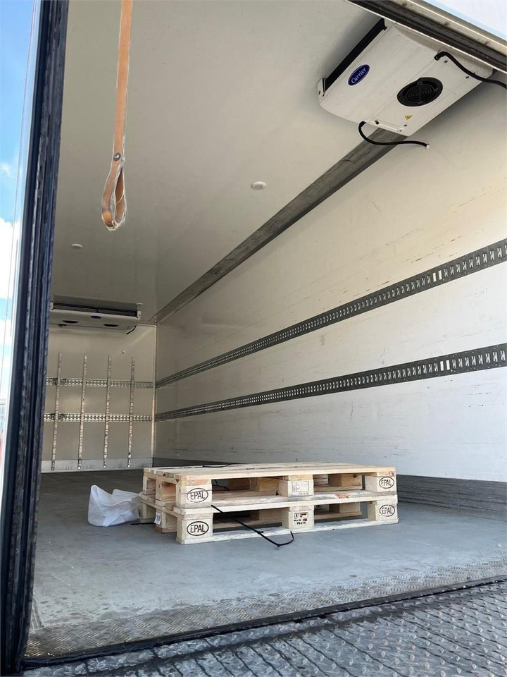 Volvo FE 280 Dobbelt compartment - Refrigerator truck: picture 4 Volvo FE 280 Dobbelt compartment - Refrigerator truck: picture 4