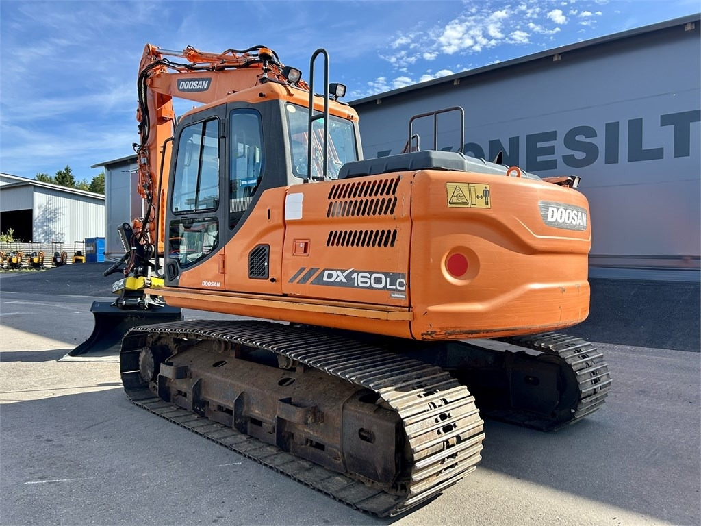 Doosan DX160LC-3 KALLISTAJA+PYÖRITTÄJÄ - Crawler excavator: picture 2 Doosan DX160LC-3 KALLISTAJA+PYÖRITTÄJÄ - Crawler excavator: picture 2