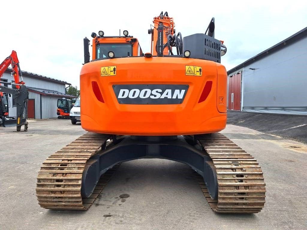 Doosan MYYTY! SOLD! DX235LCR-5 PYÖRITTÄJÄ - Crawler excavator: picture 3 Doosan MYYTY! SOLD! DX235LCR-5 PYÖRITTÄJÄ - Crawler excavator: picture 3