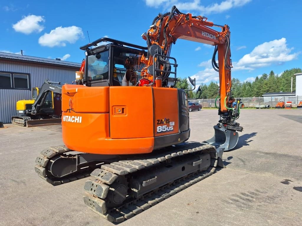 Hitachi MYYTY! SOLD! ZX85US-6 HUIPPUVARUSTEILLA - Mini excavator: picture 4 Hitachi MYYTY! SOLD! ZX85US-6 HUIPPUVARUSTEILLA - Mini excavator: picture 4
