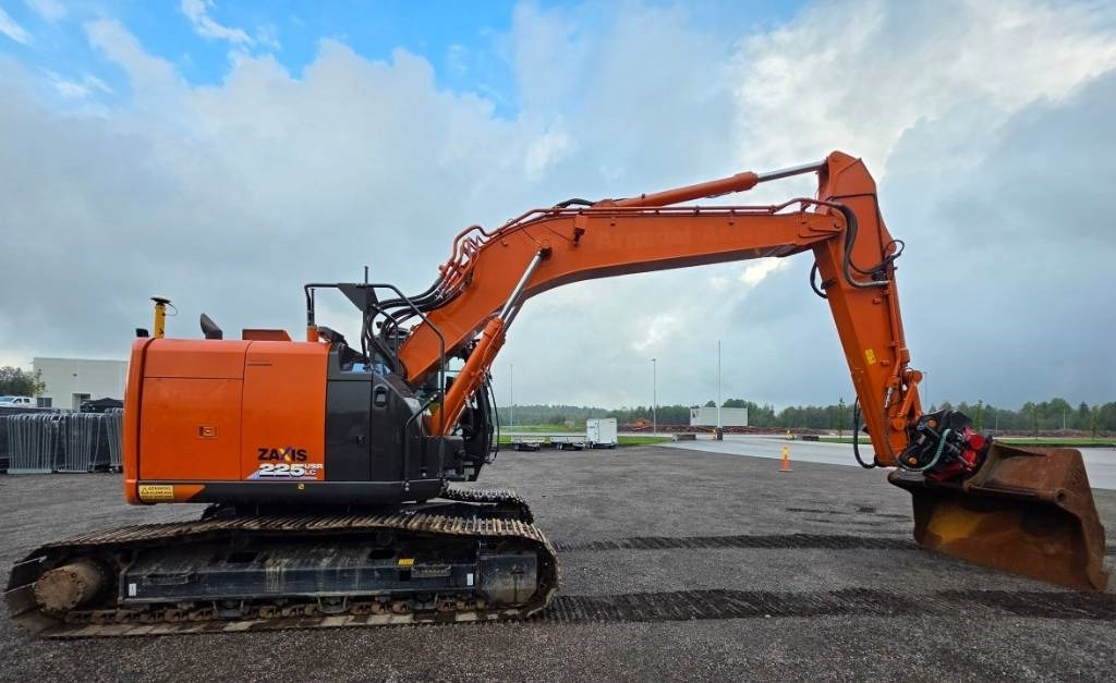Hitachi ZX 225 US R LC-6 - Crawler excavator: picture 3 Hitachi ZX 225 US R LC-6 - Crawler excavator: picture 3