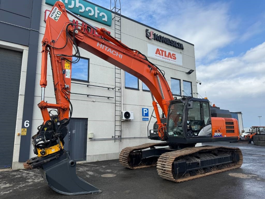 Hitachi ZX 300 LC-6 ENGCON EC233 S80/S80 - Crawler excavator: picture 2 Hitachi ZX 300 LC-6 ENGCON EC233 S80/S80 - Crawler excavator: picture 2