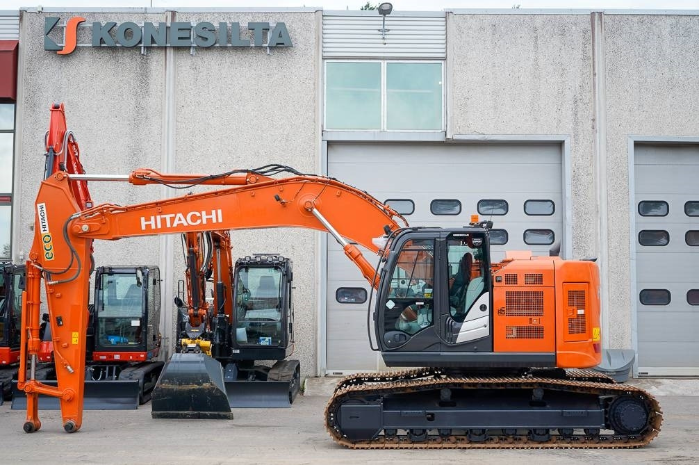 Hitachi ZX225USLC-6 - Crawler excavator: picture 1 Hitachi ZX225USLC-6 - Crawler excavator: picture 1