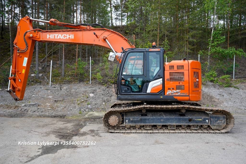 Hitachi ZX225USLC-7 STAGE V - Crawler excavator: picture 1 Hitachi ZX225USLC-7 STAGE V - Crawler excavator: picture 1