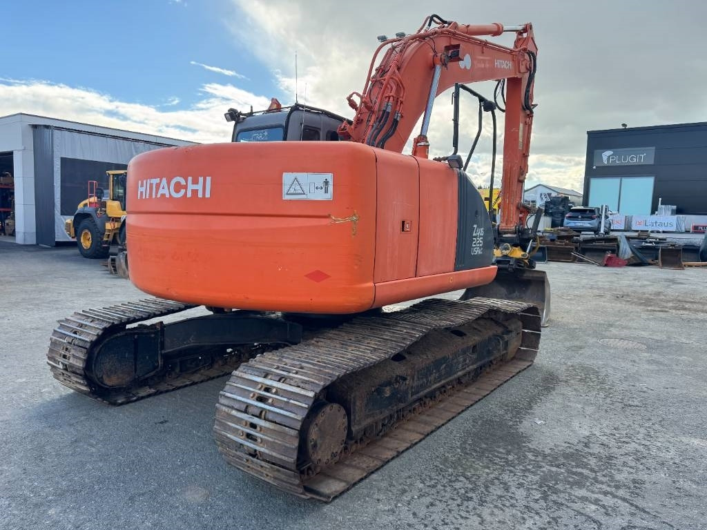 Hitachi ZX225USR PYÖRITTÄJÄLLÄ - Crawler excavator: picture 5 Hitachi ZX225USR PYÖRITTÄJÄLLÄ - Crawler excavator: picture 5