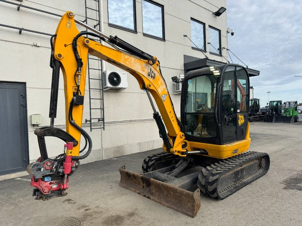 JCB 8045ZTS PYÖRITTÄJÄLLÄ - Mini excavator: picture 2 JCB 8045ZTS PYÖRITTÄJÄLLÄ - Mini excavator: picture 2
