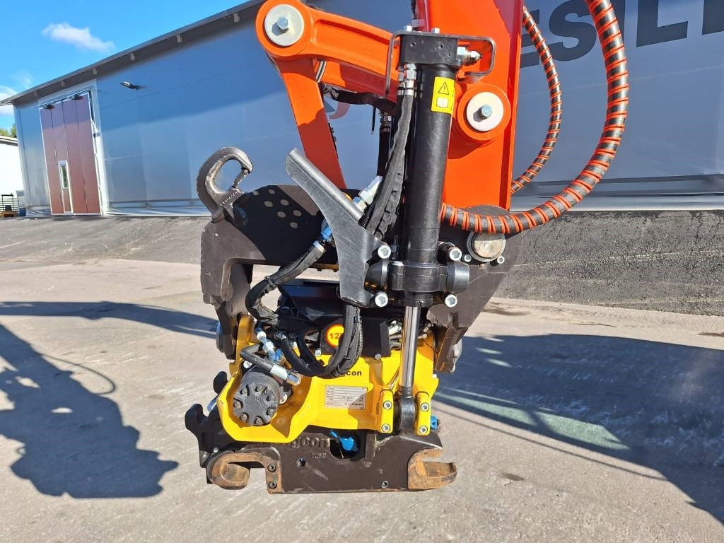 Kubota KX085-5 PYÖRITTÄJÄLLÄ, PIENET TUNNIT - Mini excavator: picture 4 Kubota KX085-5 PYÖRITTÄJÄLLÄ, PIENET TUNNIT - Mini excavator: picture 4