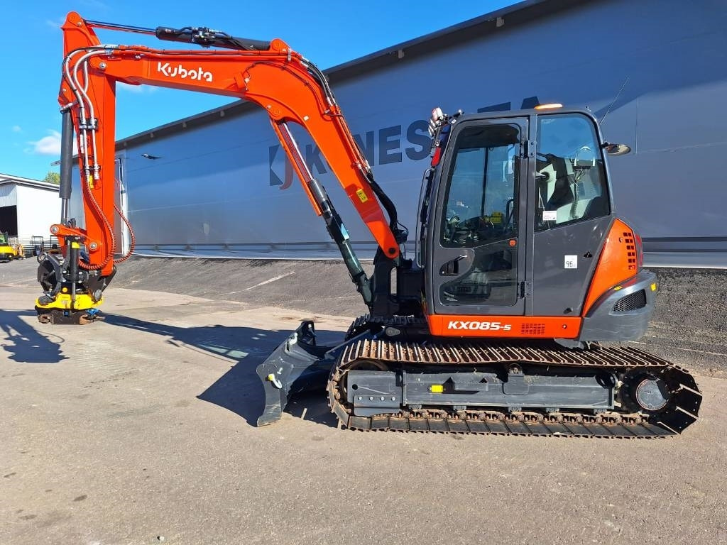 Kubota KX085-5 PYÖRITTÄJÄLLÄ, PIENET TUNNIT - Mini excavator: picture 1 Kubota KX085-5 PYÖRITTÄJÄLLÄ, PIENET TUNNIT - Mini excavator: picture 1