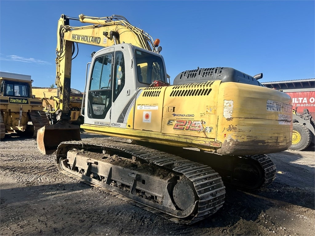 New Holland MYYTY! SOLD! E215B KAUHALLA - Crawler excavator: picture 2 New Holland MYYTY! SOLD! E215B KAUHALLA - Crawler excavator: picture 2