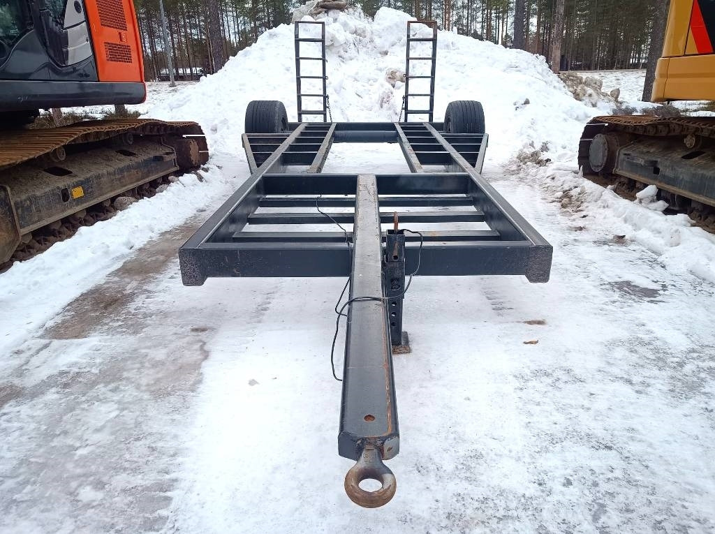 Traktorilavetti 1-akselinen - Low loader trailer: picture 2 Traktorilavetti 1-akselinen - Low loader trailer: picture 2