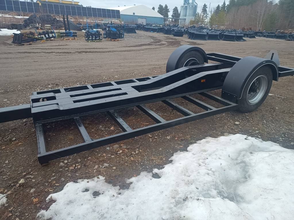 Traktorilavetti 6-8tn 1-akselinen - Low loader trailer: picture 2 Traktorilavetti 6-8tn 1-akselinen - Low loader trailer: picture 2