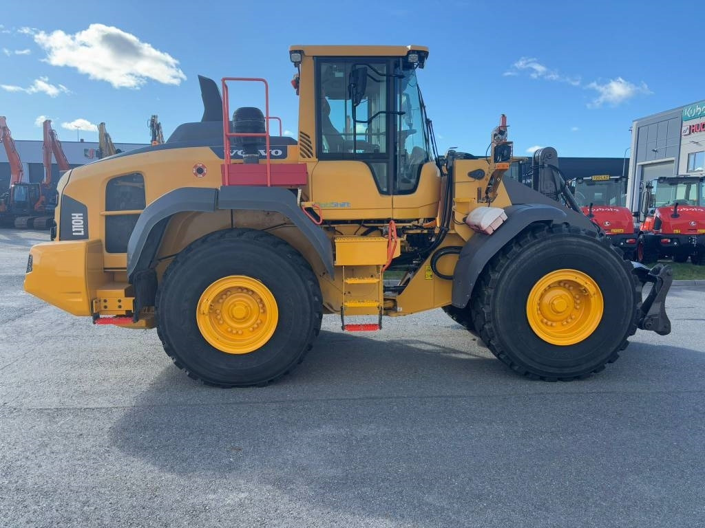 Volvo L 110 H - Wheel loader: picture 4 Volvo L 110 H - Wheel loader: picture 4
