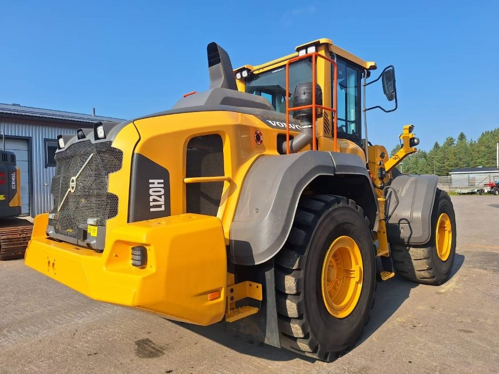 Volvo L120H LONG BOOM, VAAKA YM. - Wheel loader: picture 4 Volvo L120H LONG BOOM, VAAKA YM. - Wheel loader: picture 4