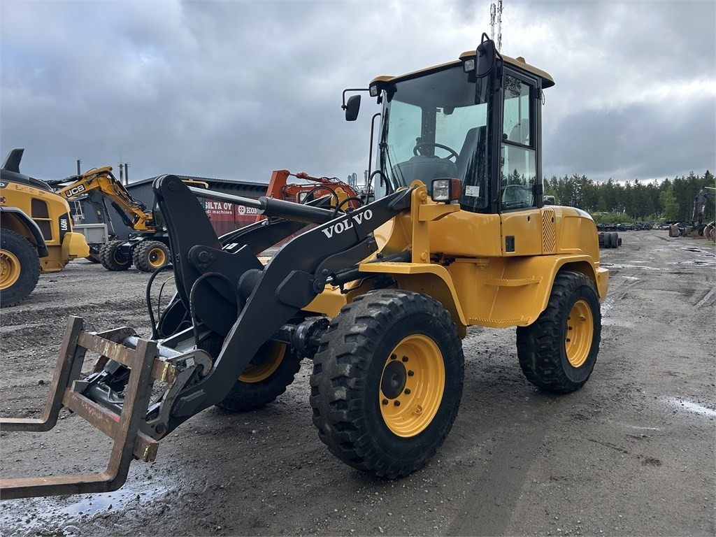 Volvo L30G TRUKKIPIIKEILLÄ - Wheel loader: picture 2 Volvo L30G TRUKKIPIIKEILLÄ - Wheel loader: picture 2