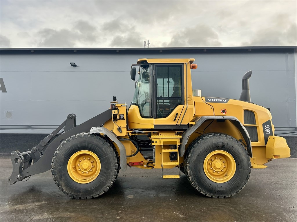 Volvo L60G LONGBOOM - Wheel loader: picture 1 Volvo L60G LONGBOOM - Wheel loader: picture 1