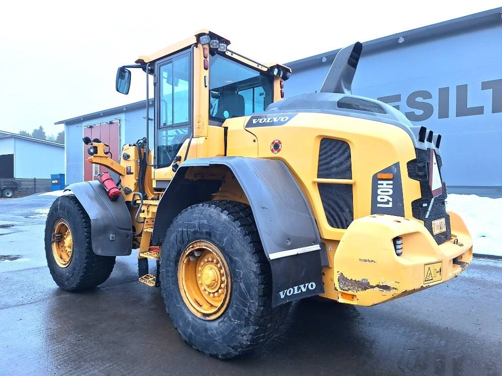 Volvo L90H VIPUOHJAUS YM.  - Wheel loader: picture 2 Volvo L90H VIPUOHJAUS YM.  - Wheel loader: picture 2