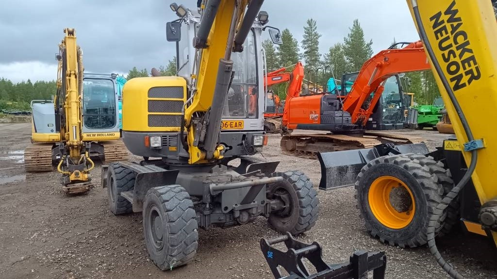 Wacker Neuson 6503 PIHTIENGCON, 2-KAUHAA, PIIKIT - Wheel excavator: picture 2 Wacker Neuson 6503 PIHTIENGCON, 2-KAUHAA, PIIKIT - Wheel excavator: picture 2