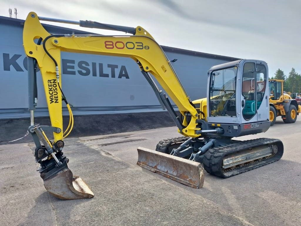 Wacker Neuson 8003RD KALLISTAJALLA - Mini excavator: picture 2 Wacker Neuson 8003RD KALLISTAJALLA - Mini excavator: picture 2