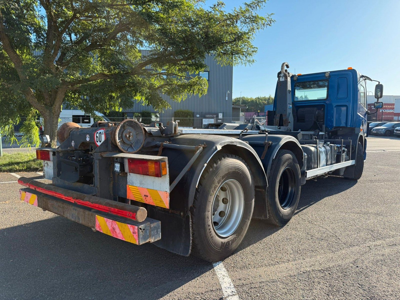 DAF CF85.360. Klima. E5. VDL. Tempomat - Hook lift truck: picture 4 DAF CF85.360. Klima. E5. VDL. Tempomat - Hook lift truck: picture 4