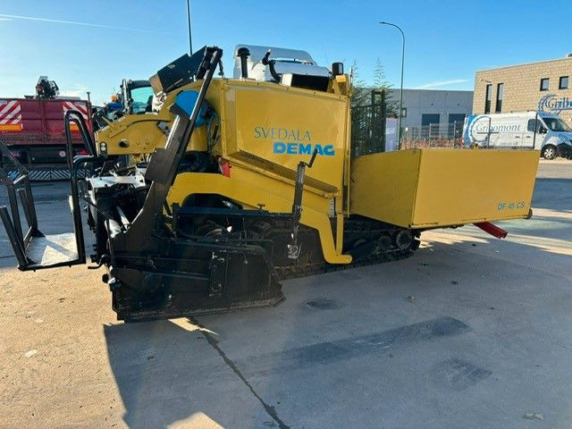 Demag DF 45 CS. SVEDALA. Demag DF 45 CS. SVEDALA. - Asphalt paver: picture 4 Demag DF 45 CS. SVEDALA. Demag DF 45 CS. SVEDALA. - Asphalt paver: picture 4