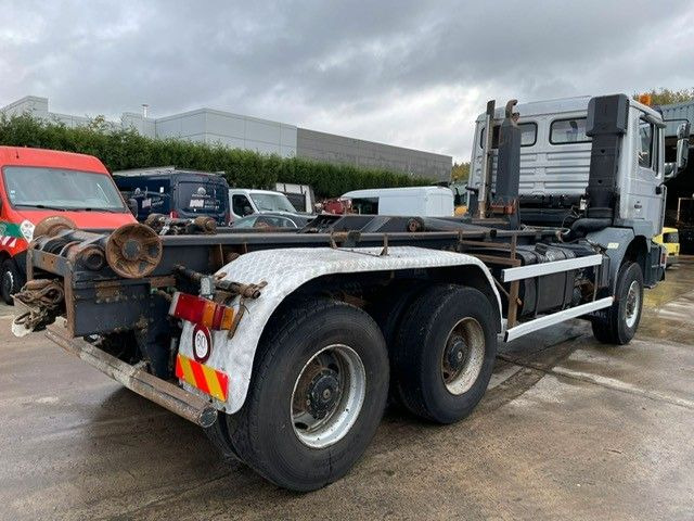 MAN 33-350. 6X6. Motorschaden. - Hook lift truck: picture 3 MAN 33-350. 6X6. Motorschaden. - Hook lift truck: picture 3