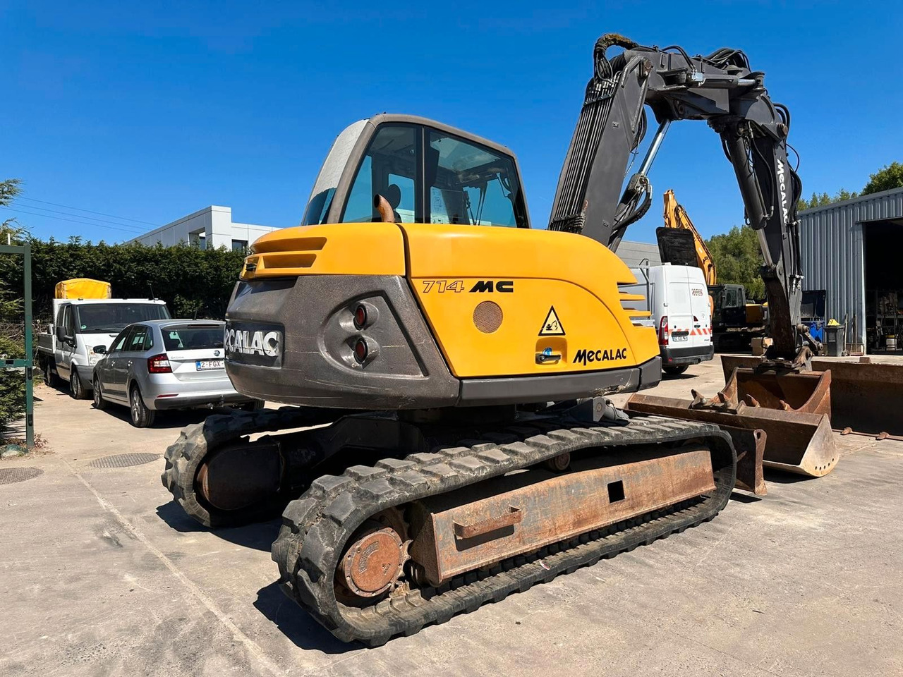 MECALAC M714. 3 Löffel + Gabel. Orginal 4098h. - Crawler excavator: picture 2 MECALAC M714. 3 Löffel + Gabel. Orginal 4098h. - Crawler excavator: picture 2