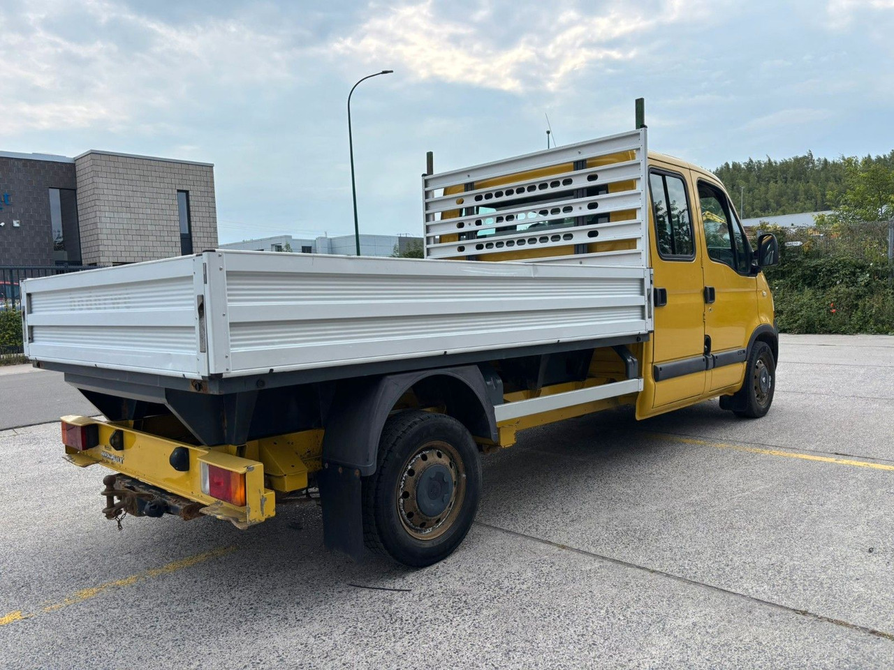 Renault Master Pritsche. 7pl. 2.5 Motor. - Flatbed van, Combi van: picture 3 Renault Master Pritsche. 7pl. 2.5 Motor. - Flatbed van, Combi van: picture 3