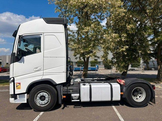 Volvo FH460. Klimaautomatik. Retarder. EU6C.. - Tractor unit: picture 3 Volvo FH460. Klimaautomatik. Retarder. EU6C.. - Tractor unit: picture 3